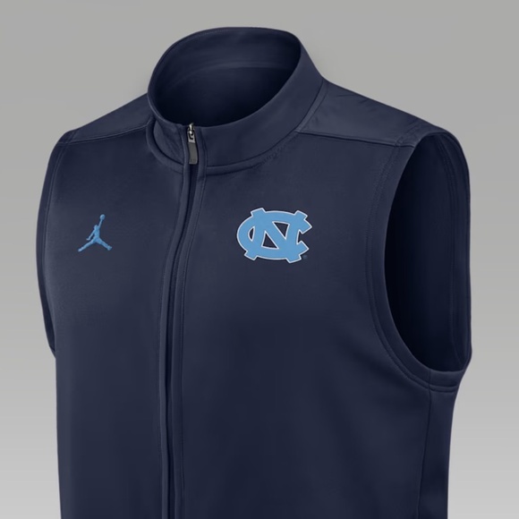 NWT Nike Men's Jordan Therma-FIT Zip Vest L - Picture 2 of 7